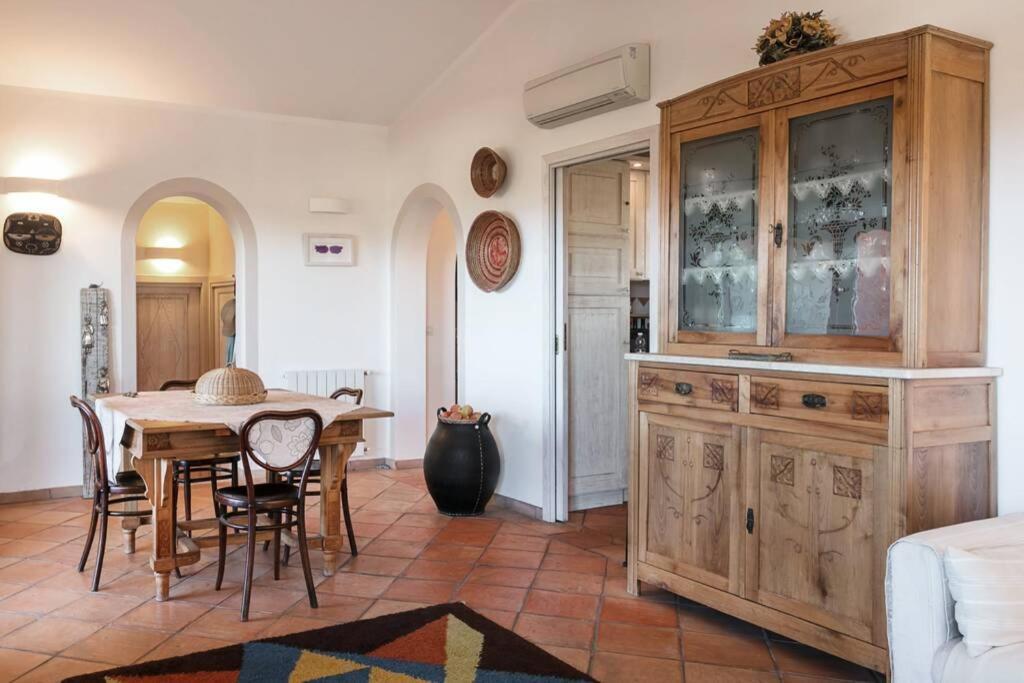 Homey Experience - Donatella Maison Terrace Sea View * Olbia